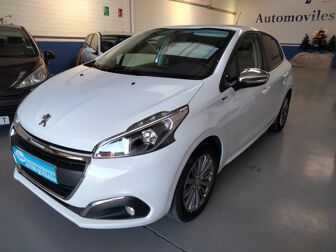 Imagen de PEUGEOT 208 1.2 PureTech S&S Style 110