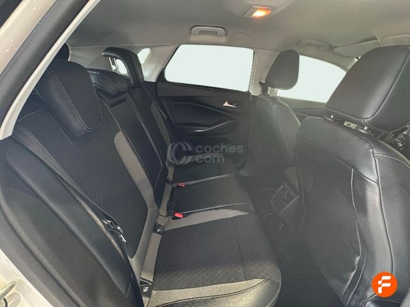 Foto del OPEL Grandland X 1.2T S&S Design Line Aut. 130