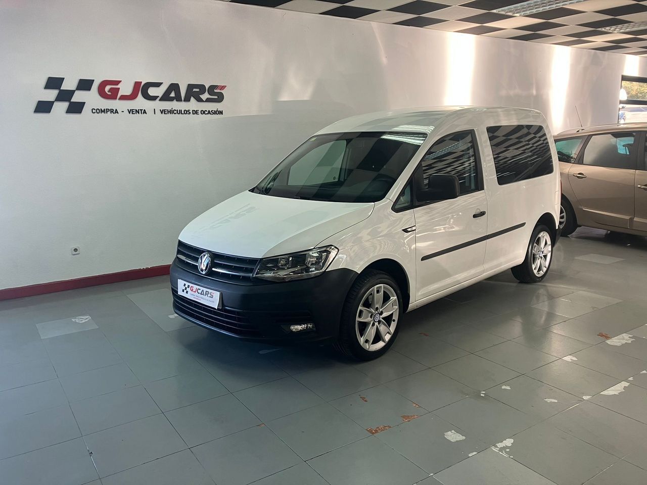 VOLKSWAGEN Caddy (Edition 2.0 TDI 75kW (102CV) BMT) en Asturias