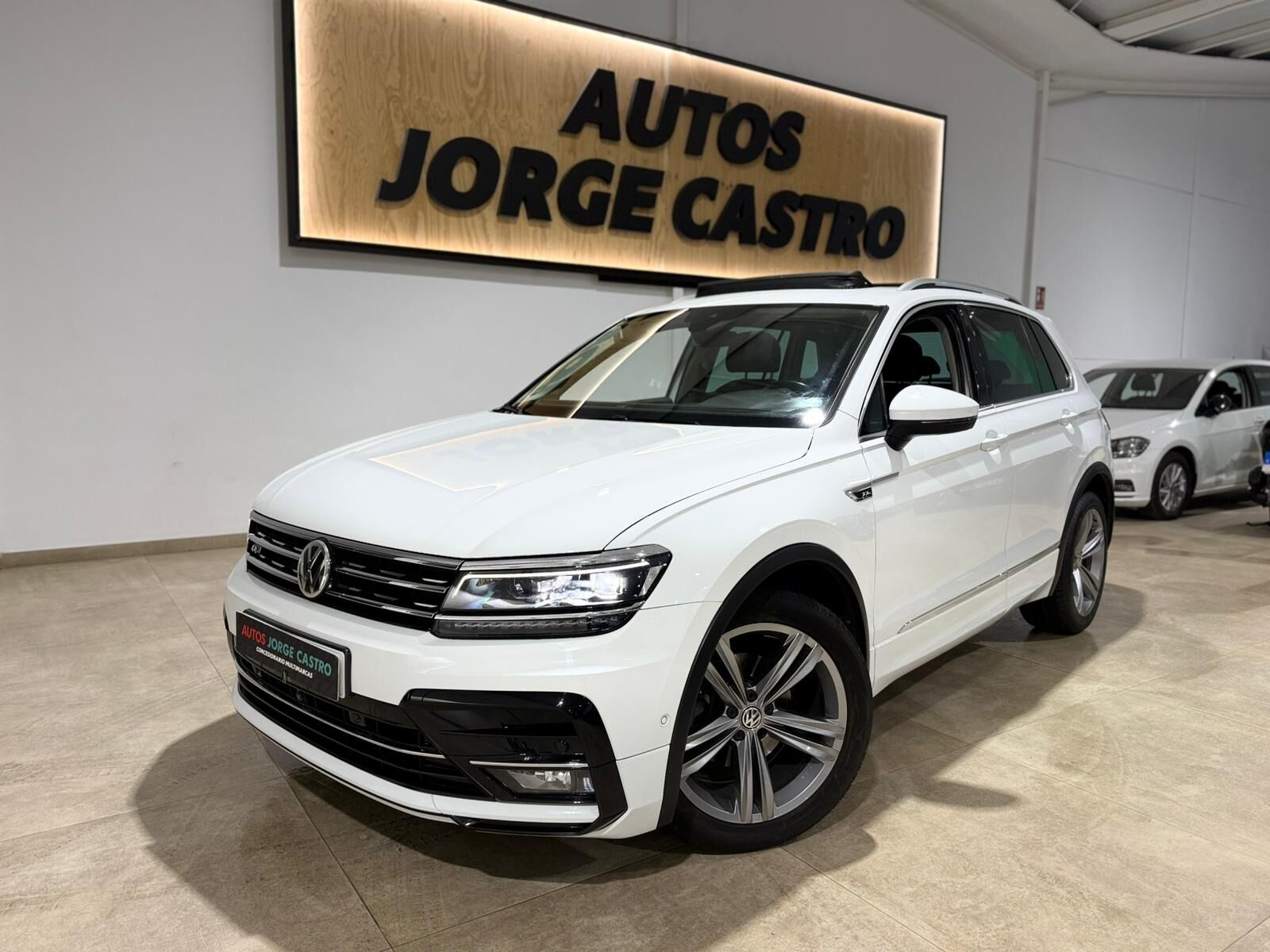 VOLKSWAGEN Tiguan (Sport 2.0 TDI 110kW (150CV) DSG) en Sevilla