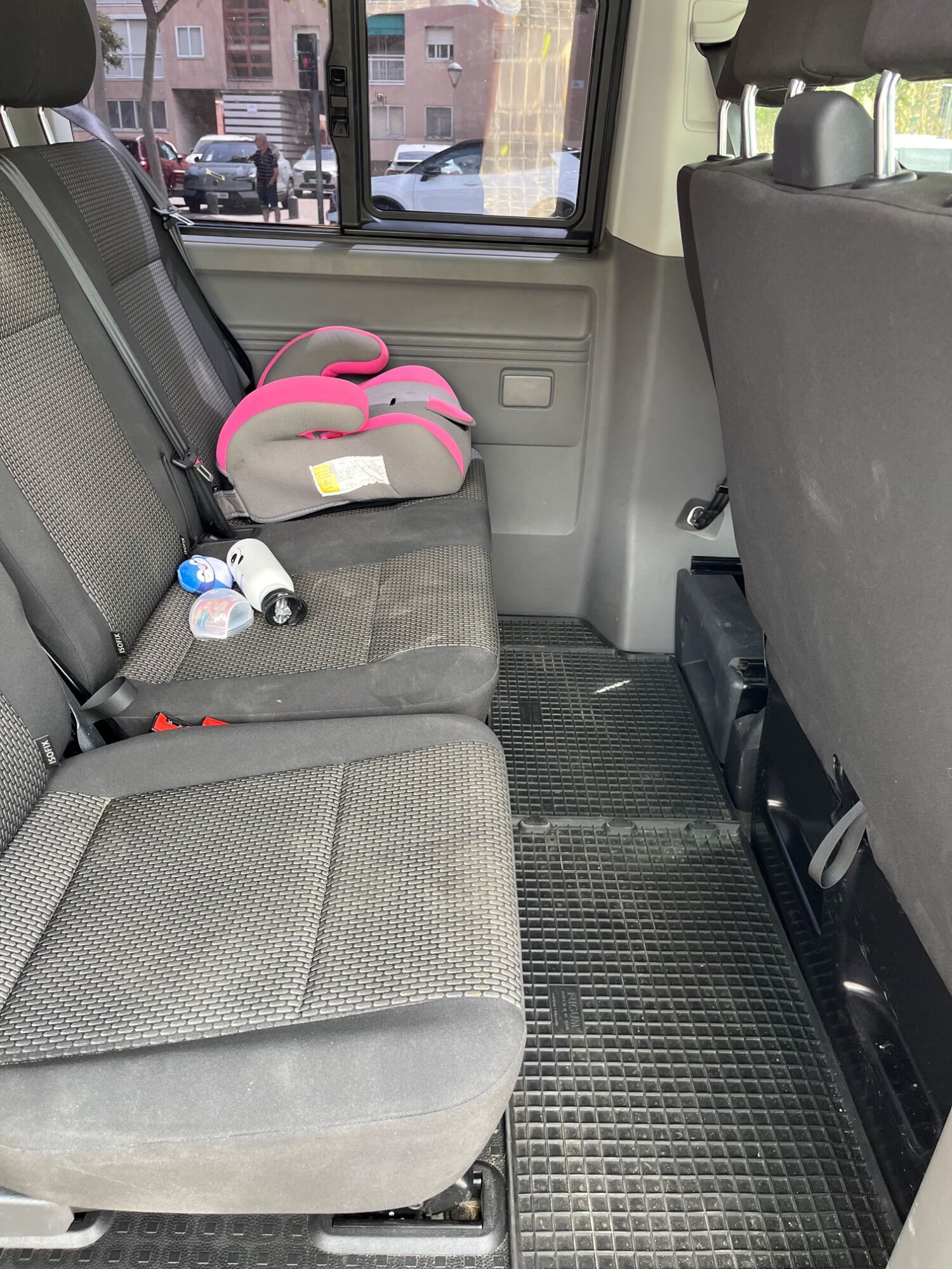 Foto del VOLKSWAGEN Caravelle 2.0TDI Batalla Corta 81kW