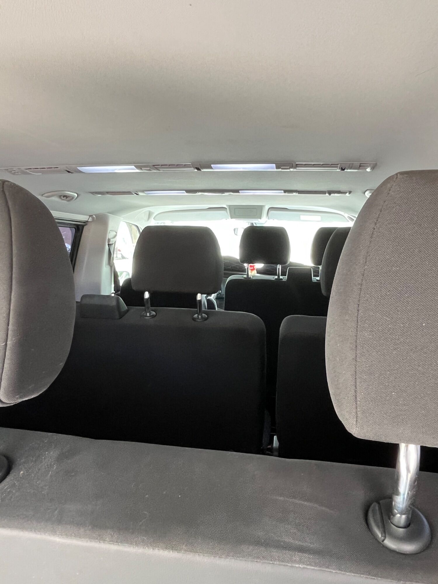 Foto del VOLKSWAGEN Caravelle 2.0TDI Batalla Corta 81kW