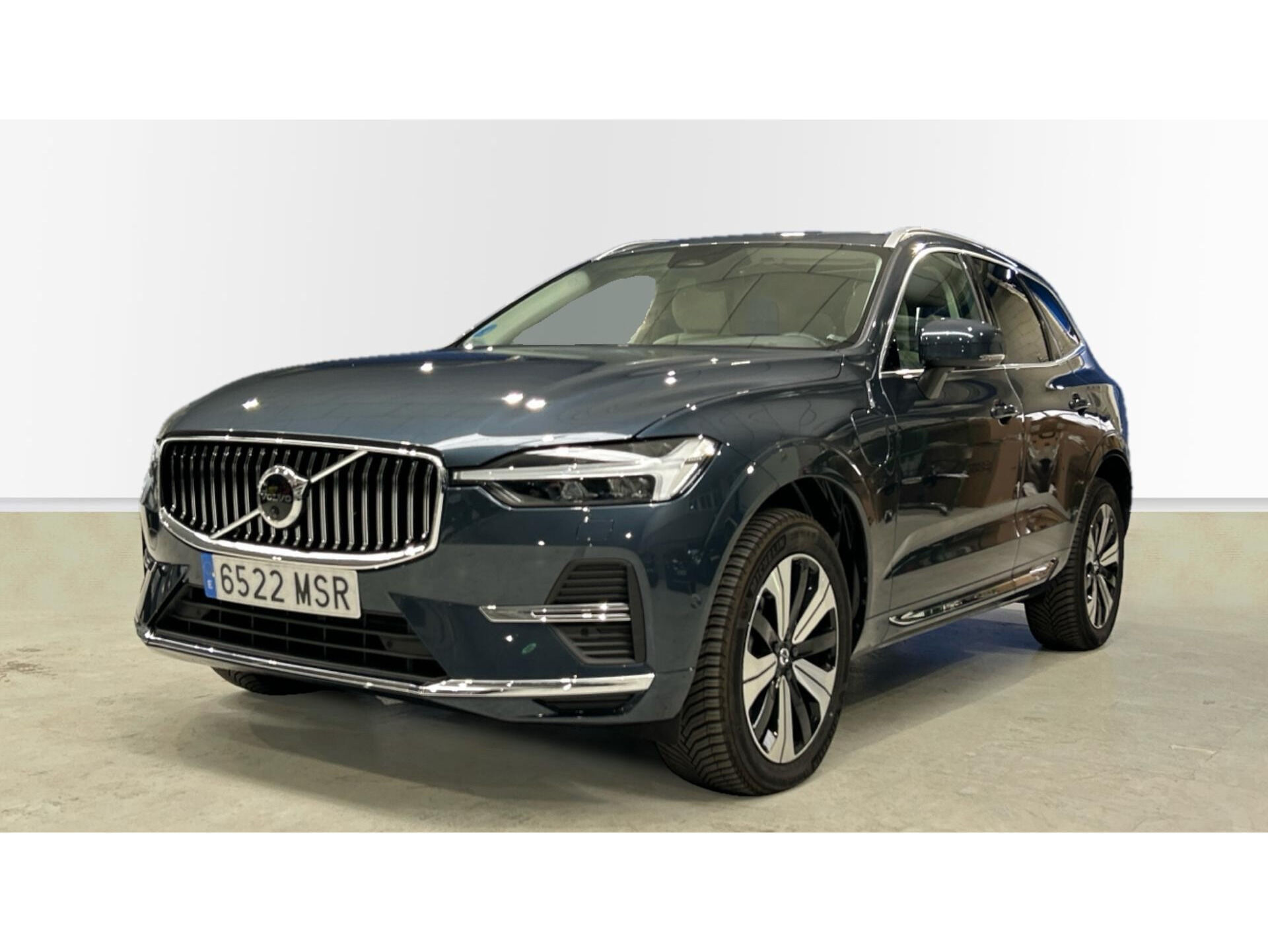 VOLVO XC60 (T6 Recharge Ultra Bright AWD Auto 257 kW (350 CV)) en Madrid