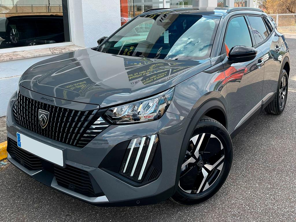 PEUGEOT 2008 (1.2 GASOLINA 100 S&S ALLURE 5P) en Badajoz