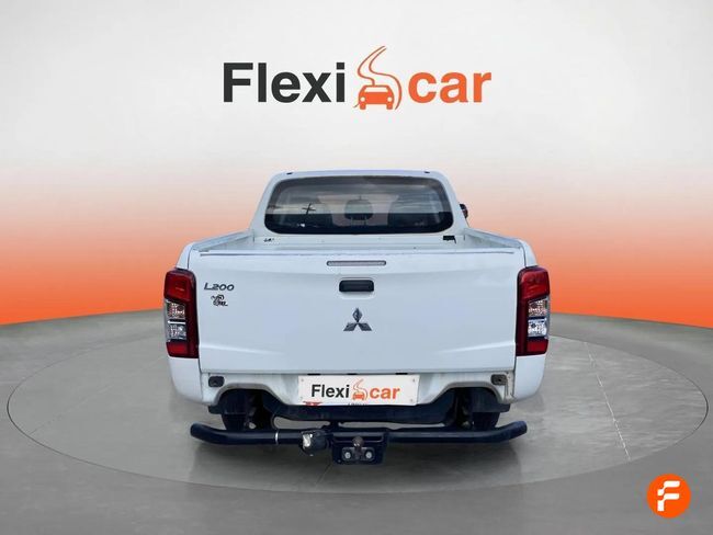 Foto del MITSUBISHI L200 2.2DI-D Doble Cabina 6AT M-PRO