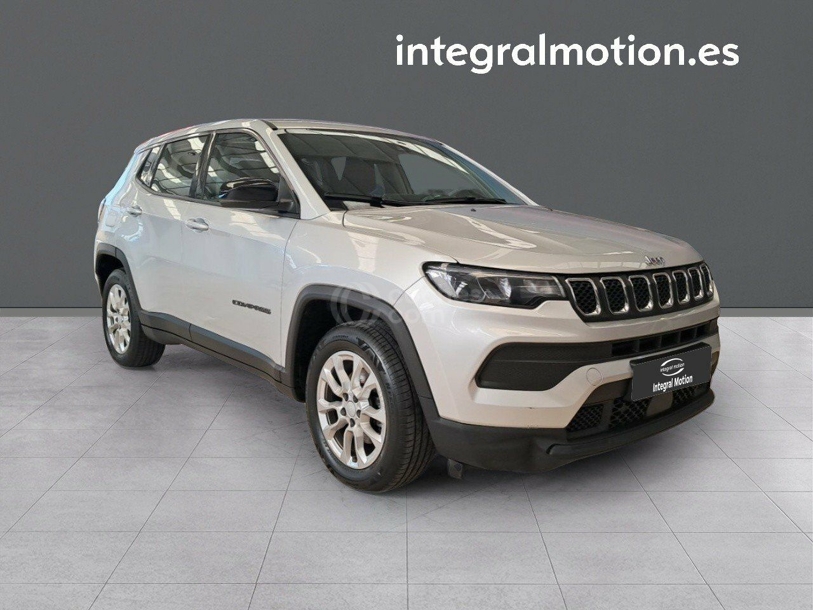 Foto del JEEP Compass 1.3 Gse T4 Longitude 4x2 130
