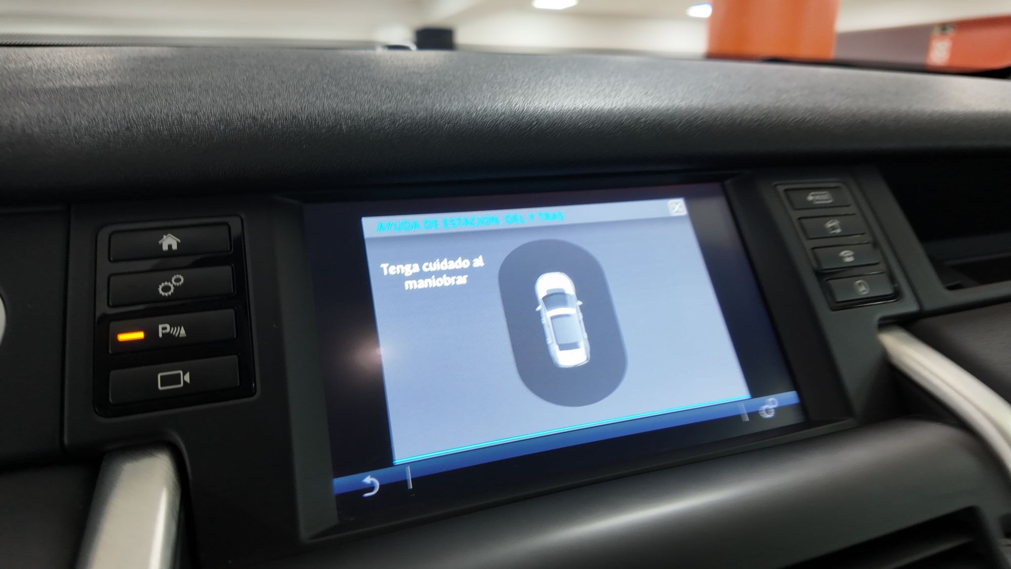 Foto del LAND ROVER Discovery Sport 2.0eD4 Pure 4x2 150