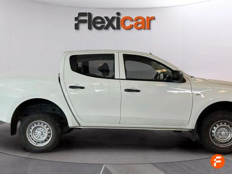 Foto del MITSUBISHI L200 2.5DI-D Double Cab Motion