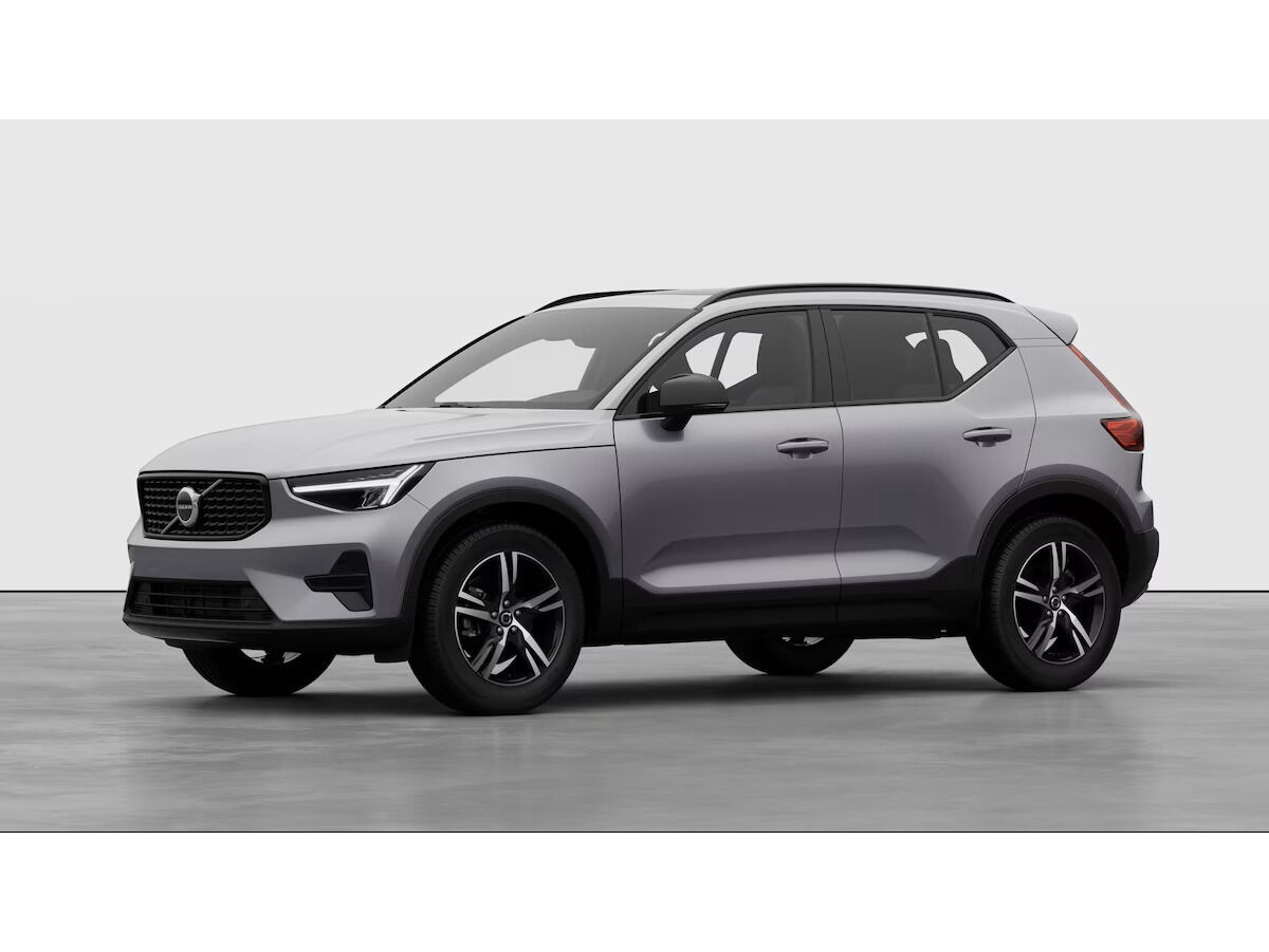 VOLVO XC40 (B3 G Plus Dark Auto 120 kW (163 CV)) en Madrid