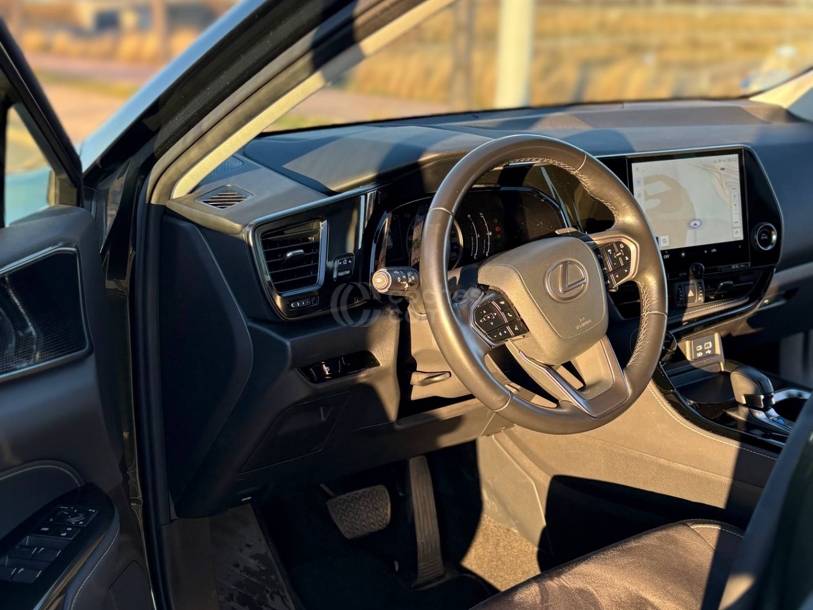 Foto del LEXUS NX 350h Business City 2WD