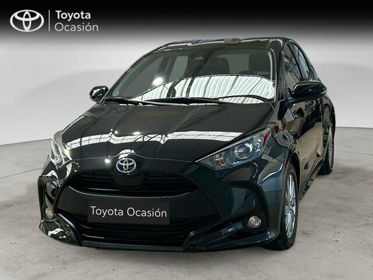 TOYOTA Yaris (5 Puertas Active Tech 120H Automático (e-CVT)) en Valencia