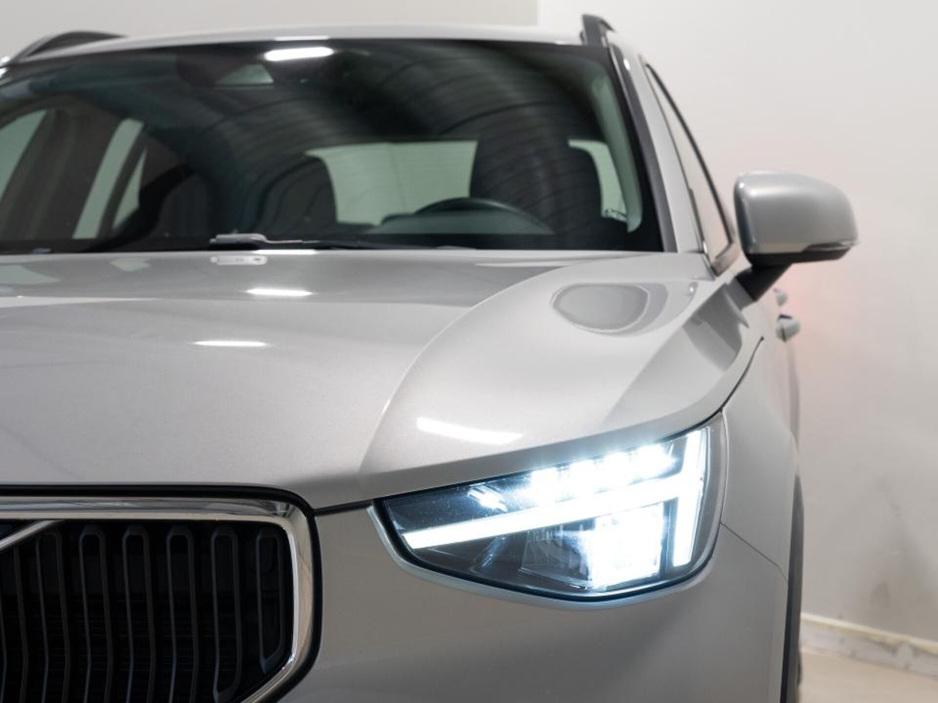 Imagen 3 de VOLVO XC40