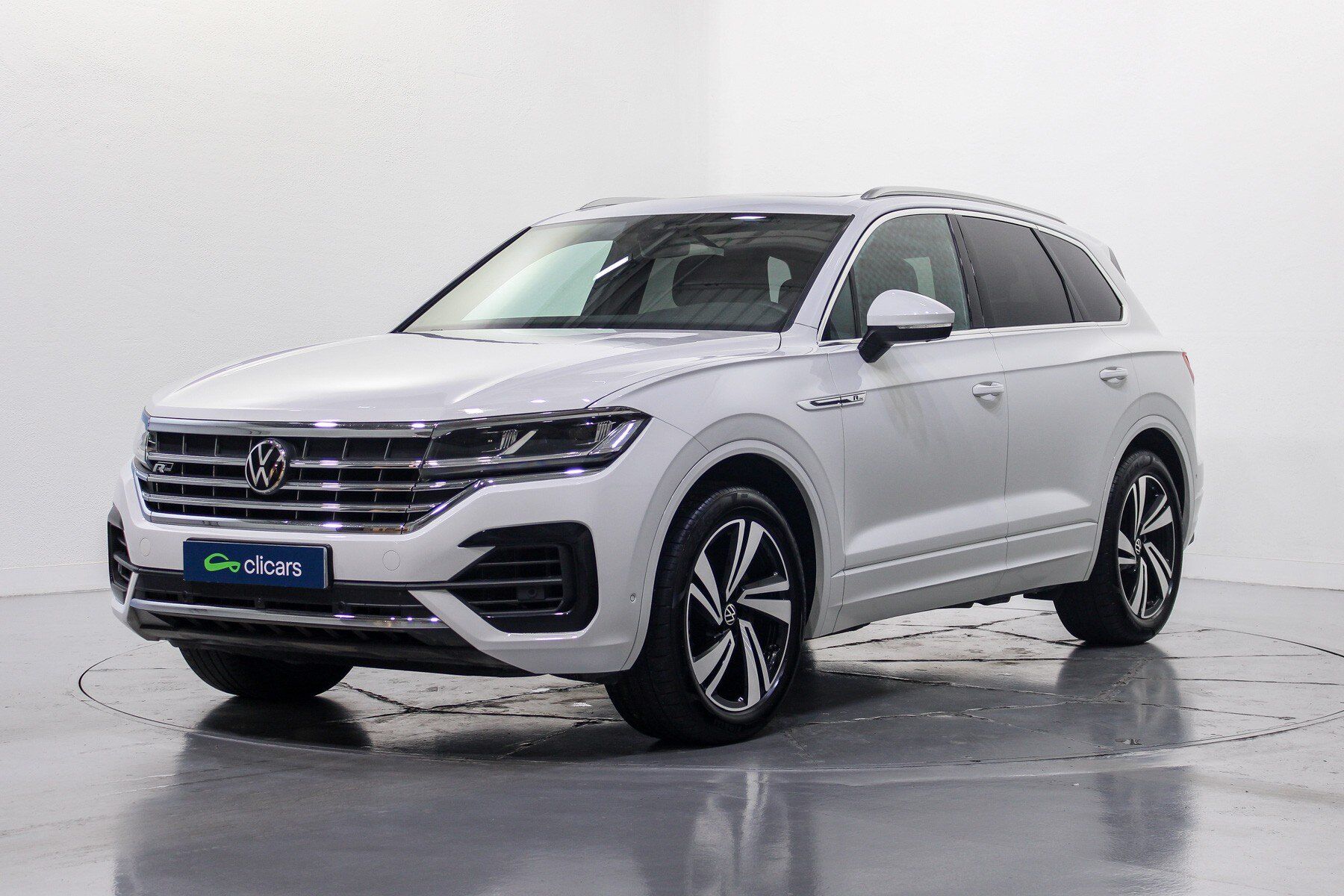 Foto del VOLKSWAGEN Touareg 3.0TDI V6 R-Line Tiptronic 4Motion 210kW