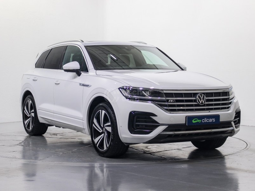 Foto del VOLKSWAGEN Touareg 3.0TDI V6 R-Line Tiptronic 4Motion 210kW
