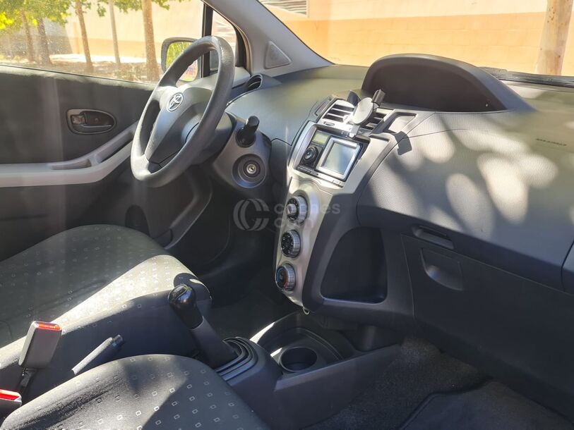 Foto del TOYOTA Yaris 1.3 VVT-i Sol