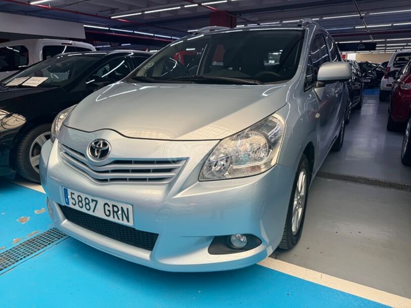 Foto del TOYOTA Verso 2.0D4D Active