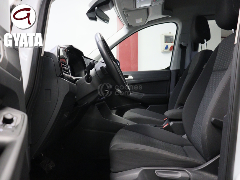 Foto del FORD Tourneo Connect 2.0 Ecoblue SWB L1 Titanium 122 Aut.