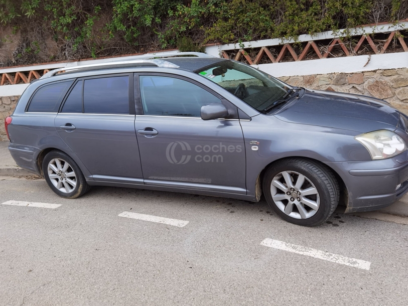 Foto del TOYOTA Avensis Verso 2.0 D4-D Sol