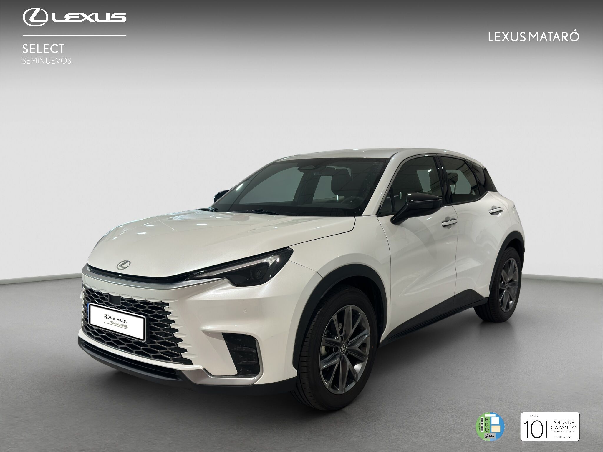 LEXUS LBX (1.5 136HP HEV ELEGANT BLACK 136 5P) en Barcelona