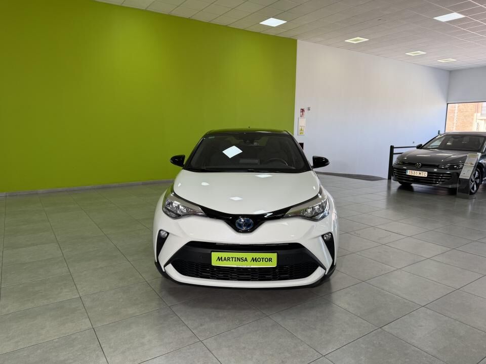 Foto del TOYOTA C-HR 125H Advance