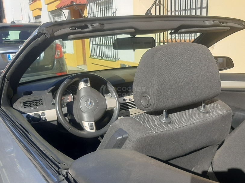 Foto del OPEL Astra Twin Top 1.6 Enjoy
