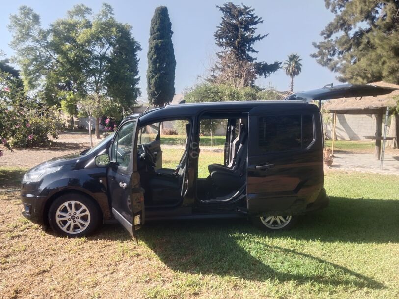 Foto del FORD Transit Connect FT 220 Kombi S&S B. Corta L1 Trend 120