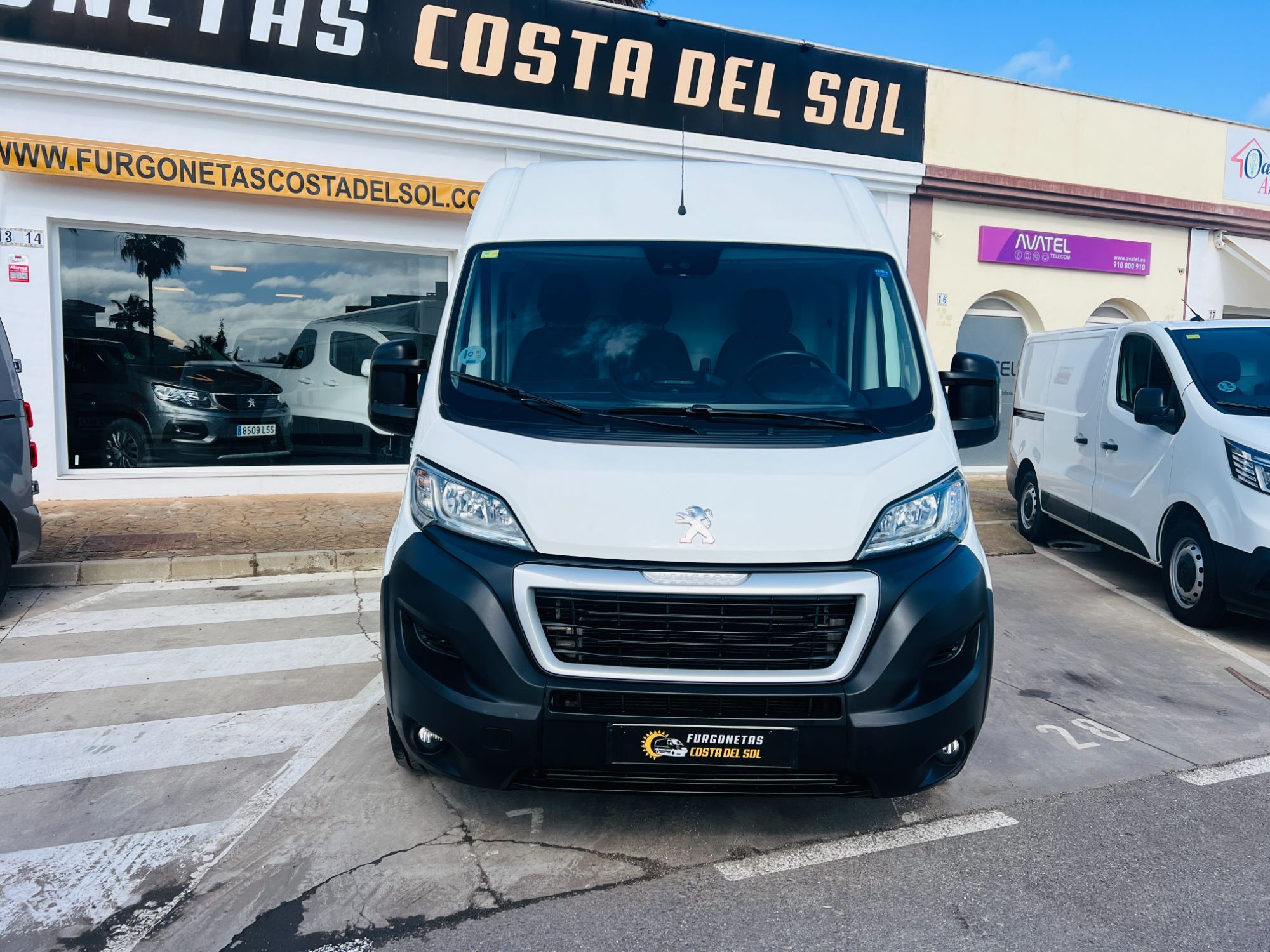 Foto del PEUGEOT Boxer Furgón 2.2BlueHDI 333 L2H2 Pack S&S 140
