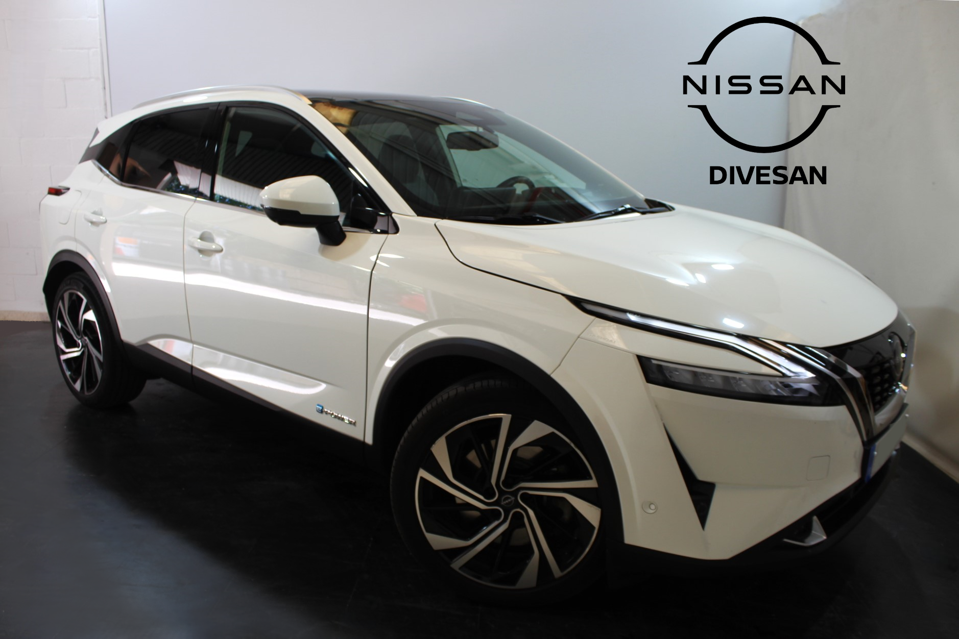 NISSAN Qashqai (1.5 HEV E-POWER 140KW TEKNA+ AUTO 5P) en Sevilla