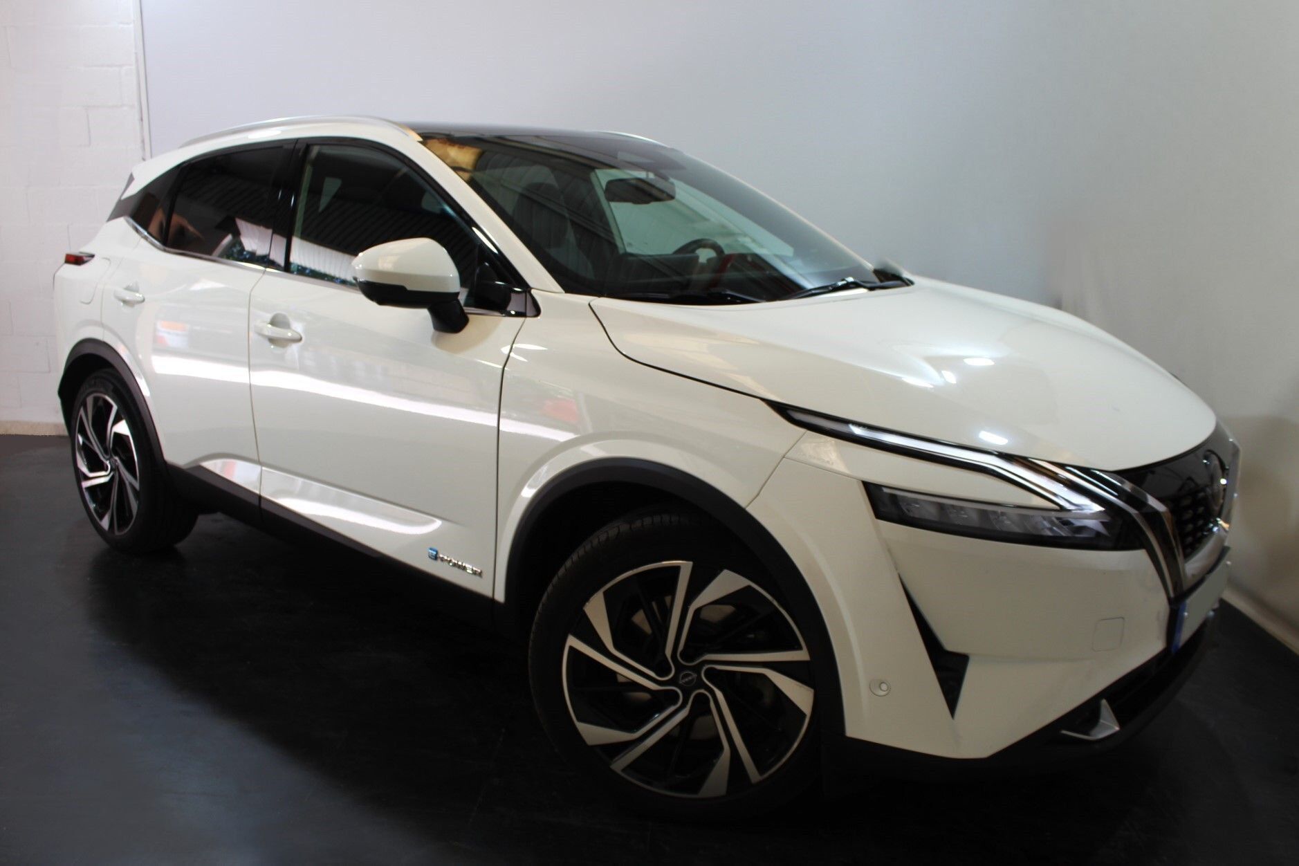 NISSAN Qashqai (1.5 HEV E-POWER 140KW TEKNA+ AUTO 5P) en Sevilla