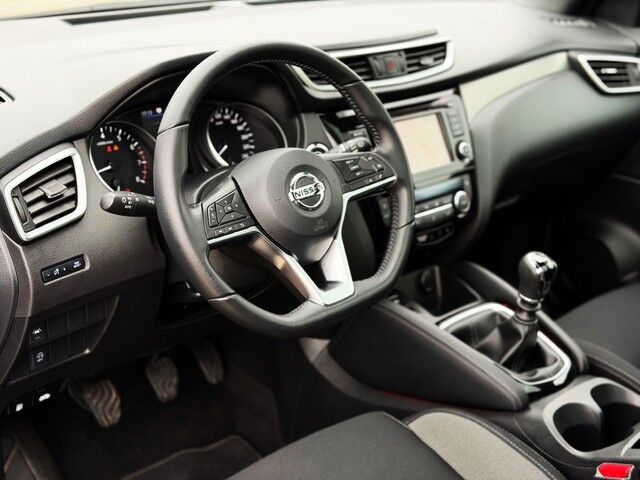 Foto del NISSAN Qashqai 1.3 DIG-T Acenta 4x2 103kW