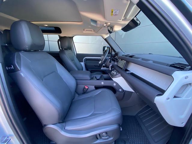 Foto del LAND ROVER Defender 110 3.0D l6 MHEV SE AWD Aut. 200