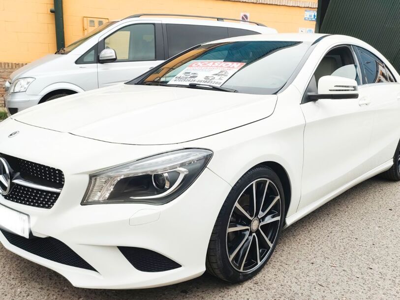 Foto del MERCEDES Clase CLA CLA 200CDI AMG Line