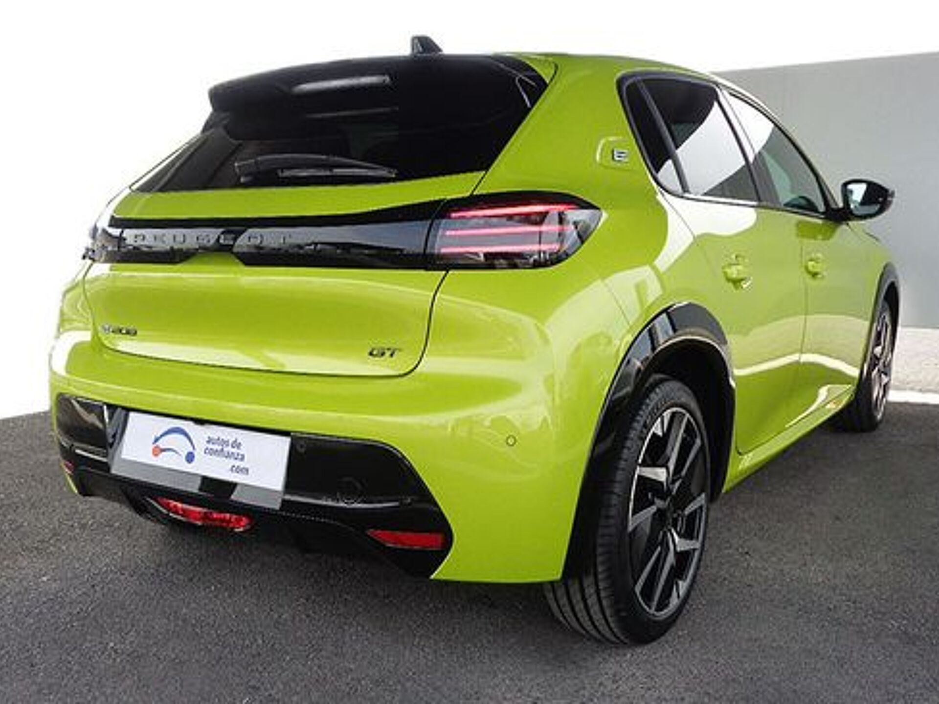 Imagen 2 de PEUGEOT 208