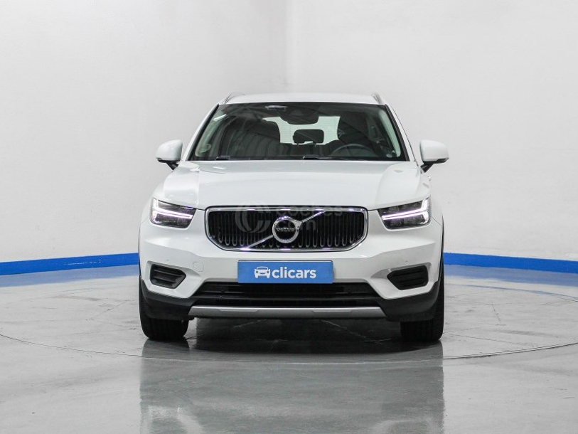 Foto del VOLVO XC40 D4 Momentum AWD Aut.