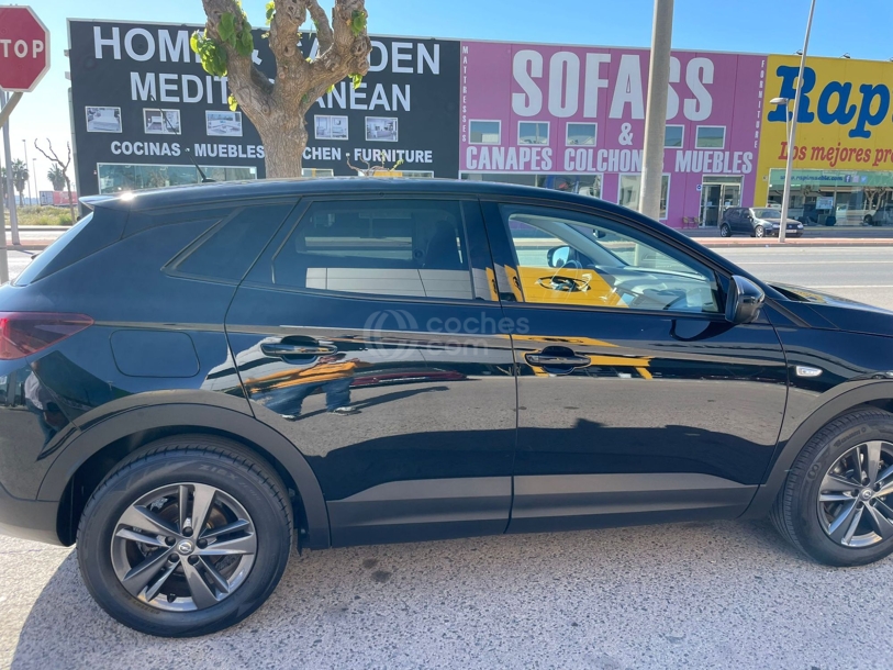 Foto del OPEL Grandland X 1.2T S&S Design and Tech 130