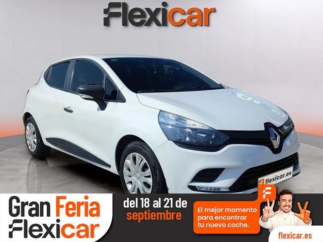RENAULT Clio (Limited 1.2 16v 55kW (75CV) 2018) en Barcelona