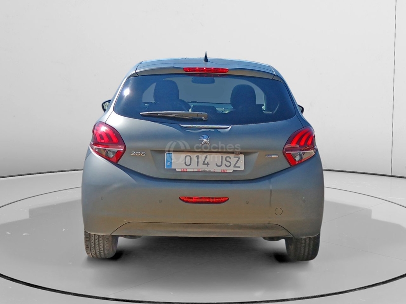 Foto del PEUGEOT 208 1.2 PureTech S&S Style EAT6 110