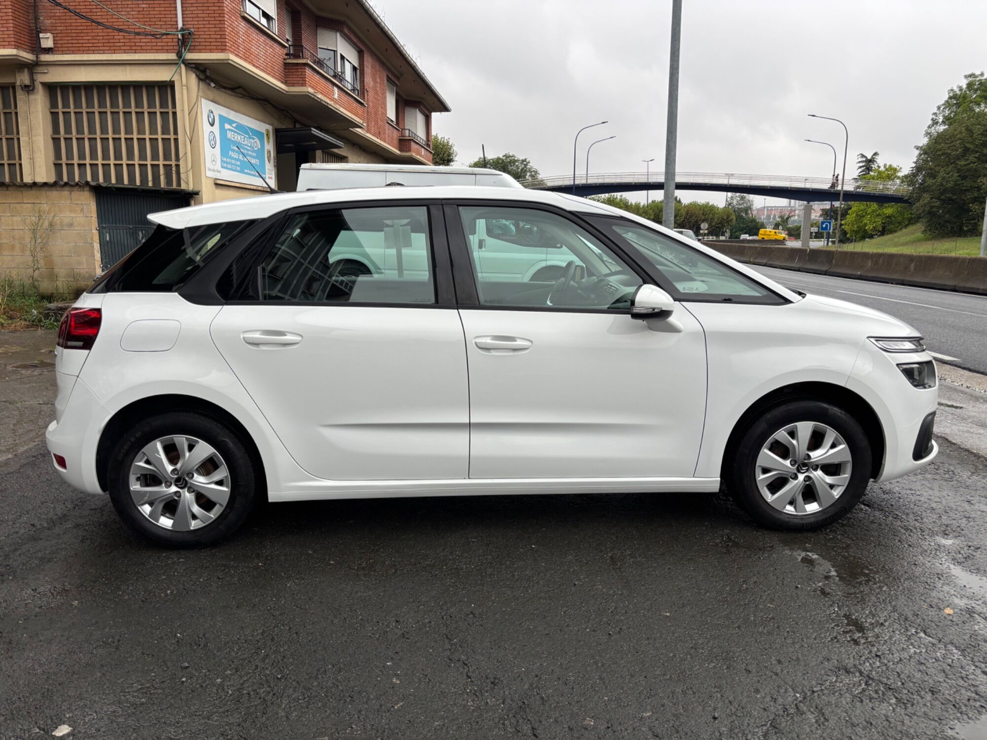 CITROEN C4 (1.6BlueHDI S&S Live 120) en Vizcaya