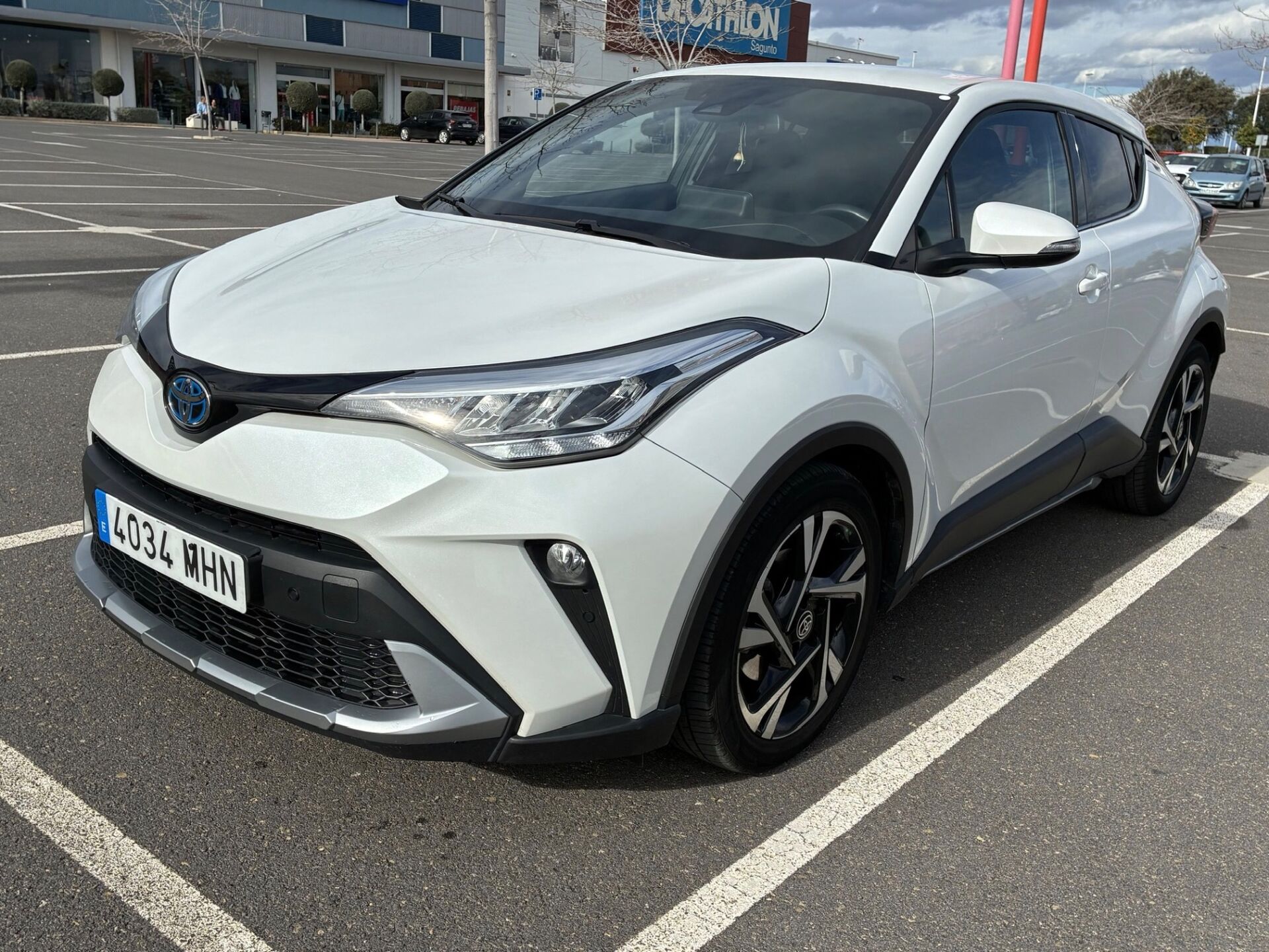 Imagen 1 de TOYOTA C-HR