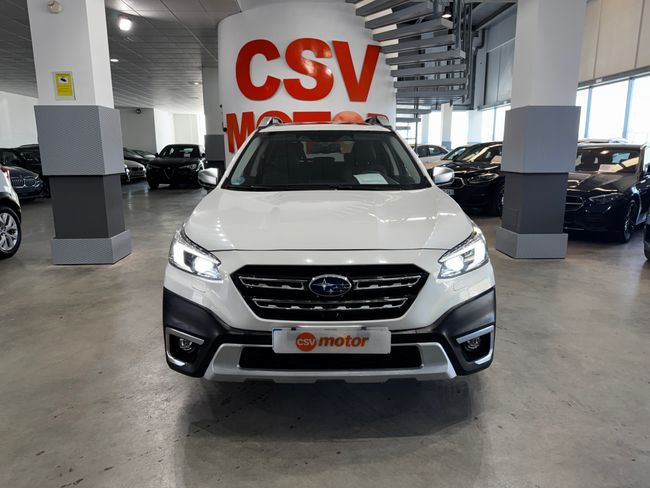 Foto del SUBARU Outback 2.5i Executive Plus S Black Edition CVT