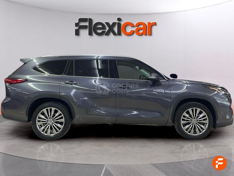 Foto del TOYOTA Highlander 2.5 hybrid Advance T. Panorámico Pintura metaliza