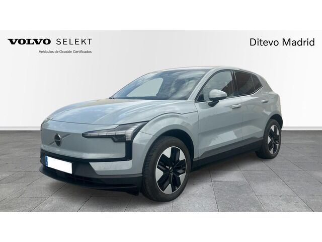 VOLVO EX30 (Single Motor Extended Range Core Auto 200 kW (272 CV)) en Madri
