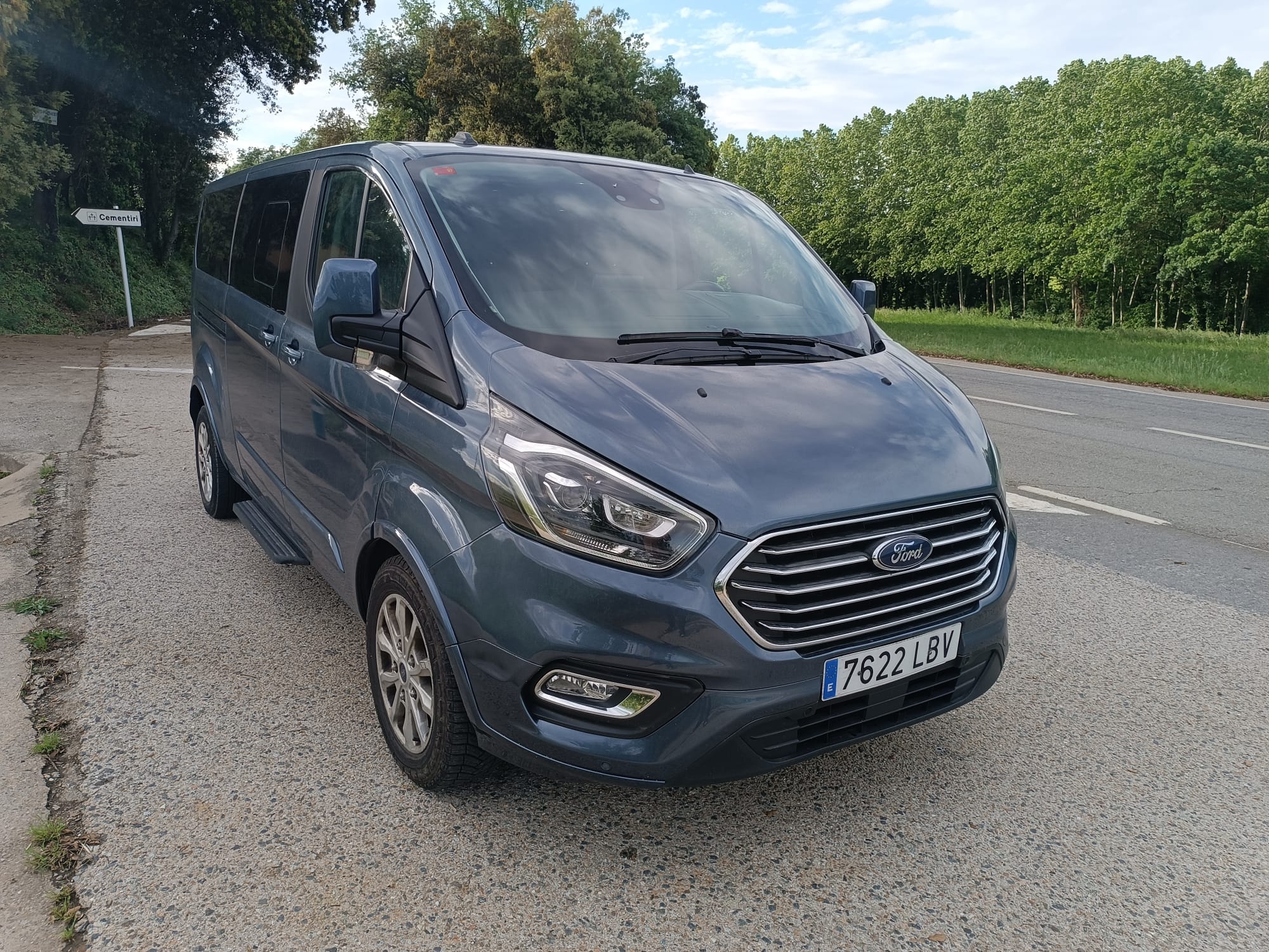 Foto del FORD Tourneo Custom Shuttle Grand  2.0 EcoBlue Hybrid Titanium 185