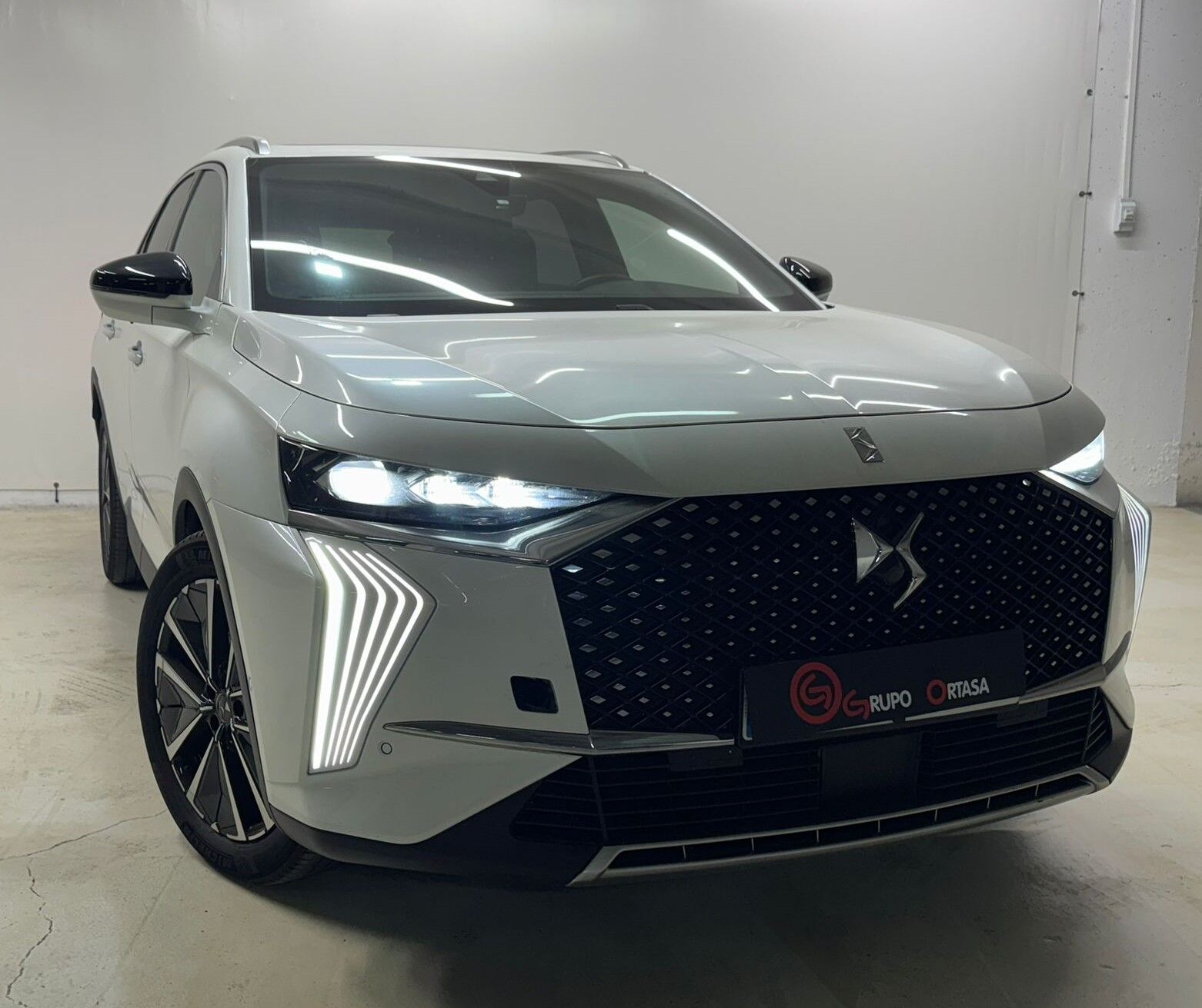 DS DS4 (1.6 PHEV E-TENSE 225 OPERA 225 5P) en Vizcaya