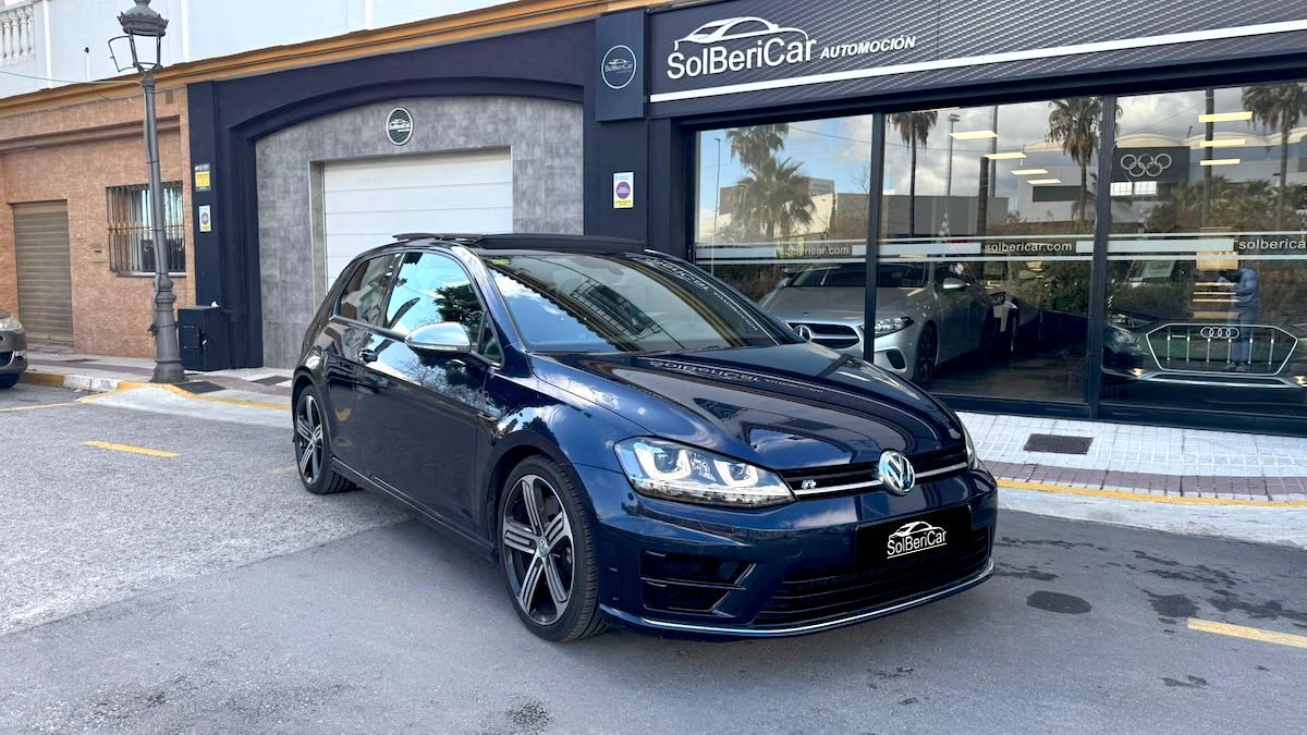 VOLKSWAGEN Golf (2.0 TSI R DSG 300) en Málaga