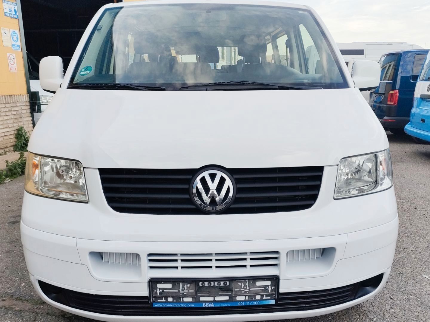 Foto del VOLKSWAGEN Transporter Kombi 1.9TDI Largo TA 102