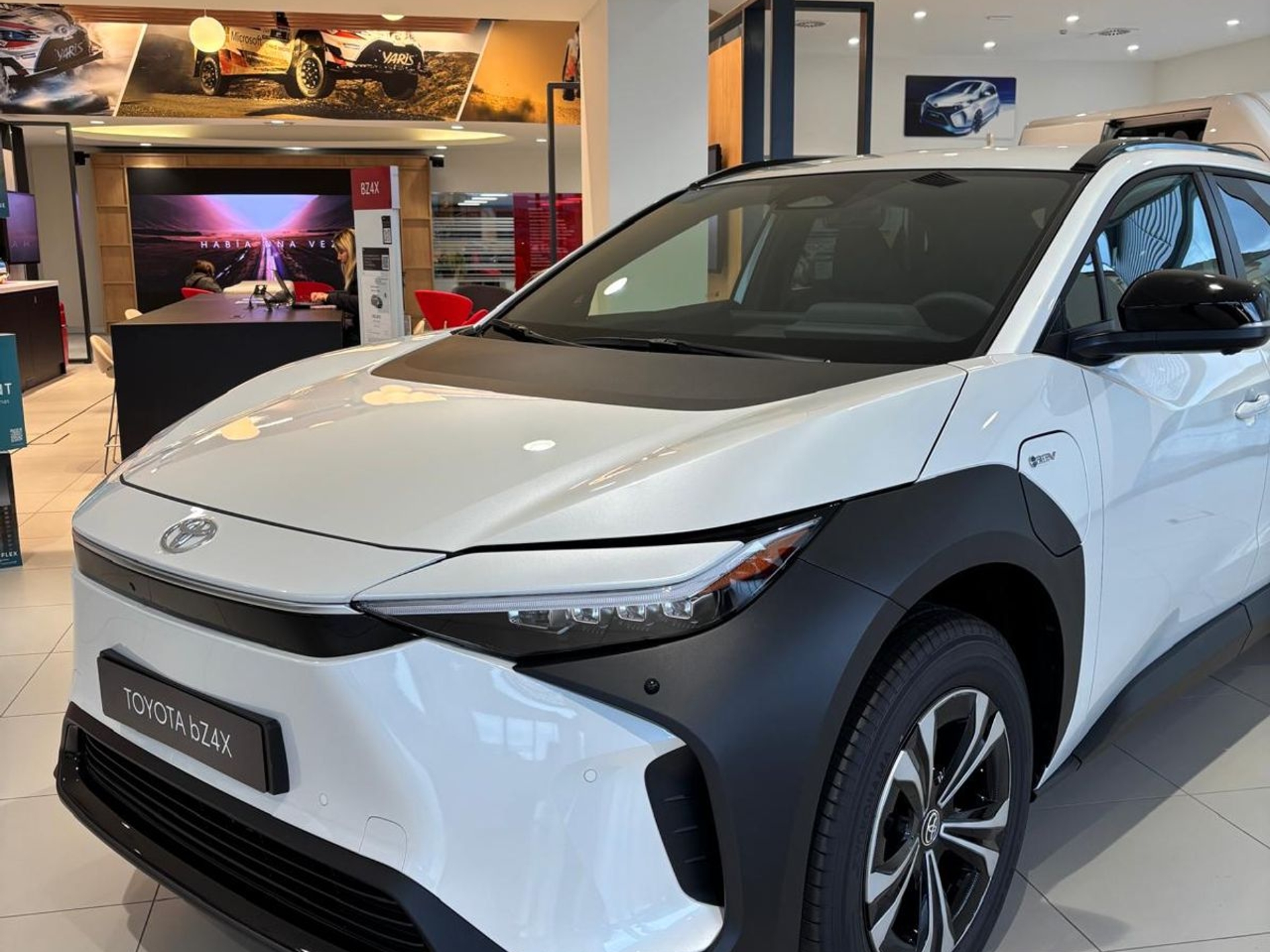 Imagen de TOYOTA bZ4X