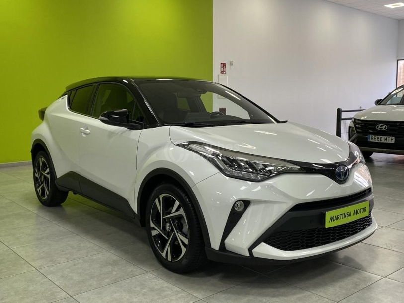 Foto del TOYOTA C-HR 125H Advance