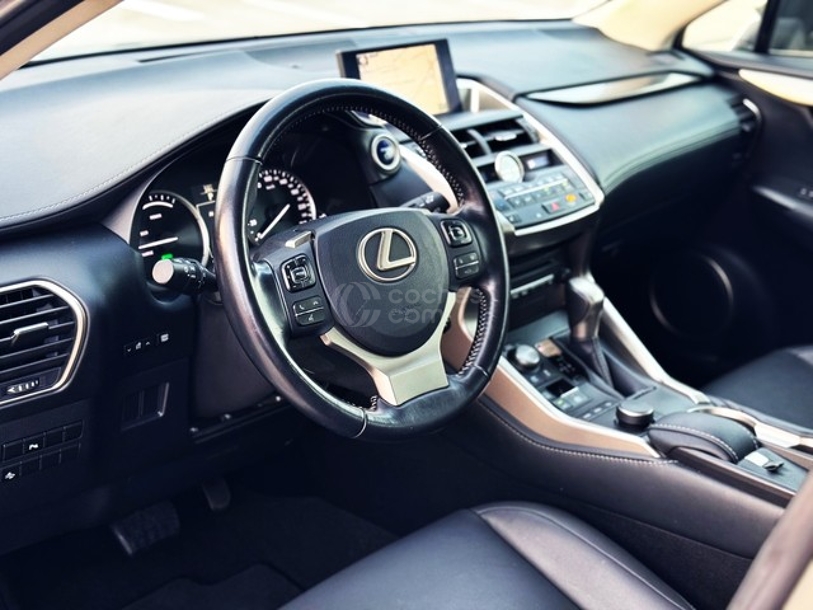 Foto del LEXUS NX 300h Executive 4WD