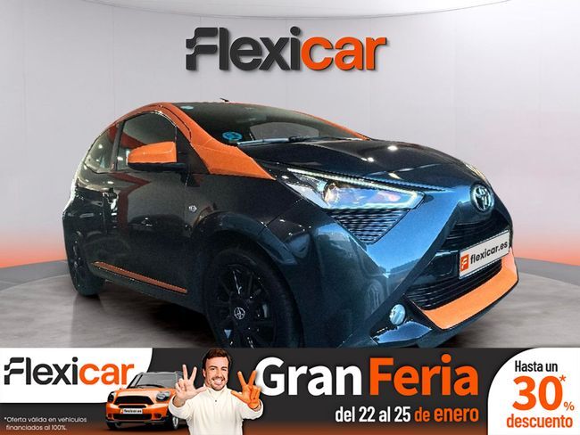 TOYOTA Aygo (1.0 70 x-play) en Girona
